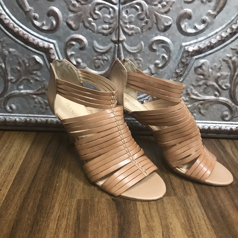 Franco Sarto zip back heels